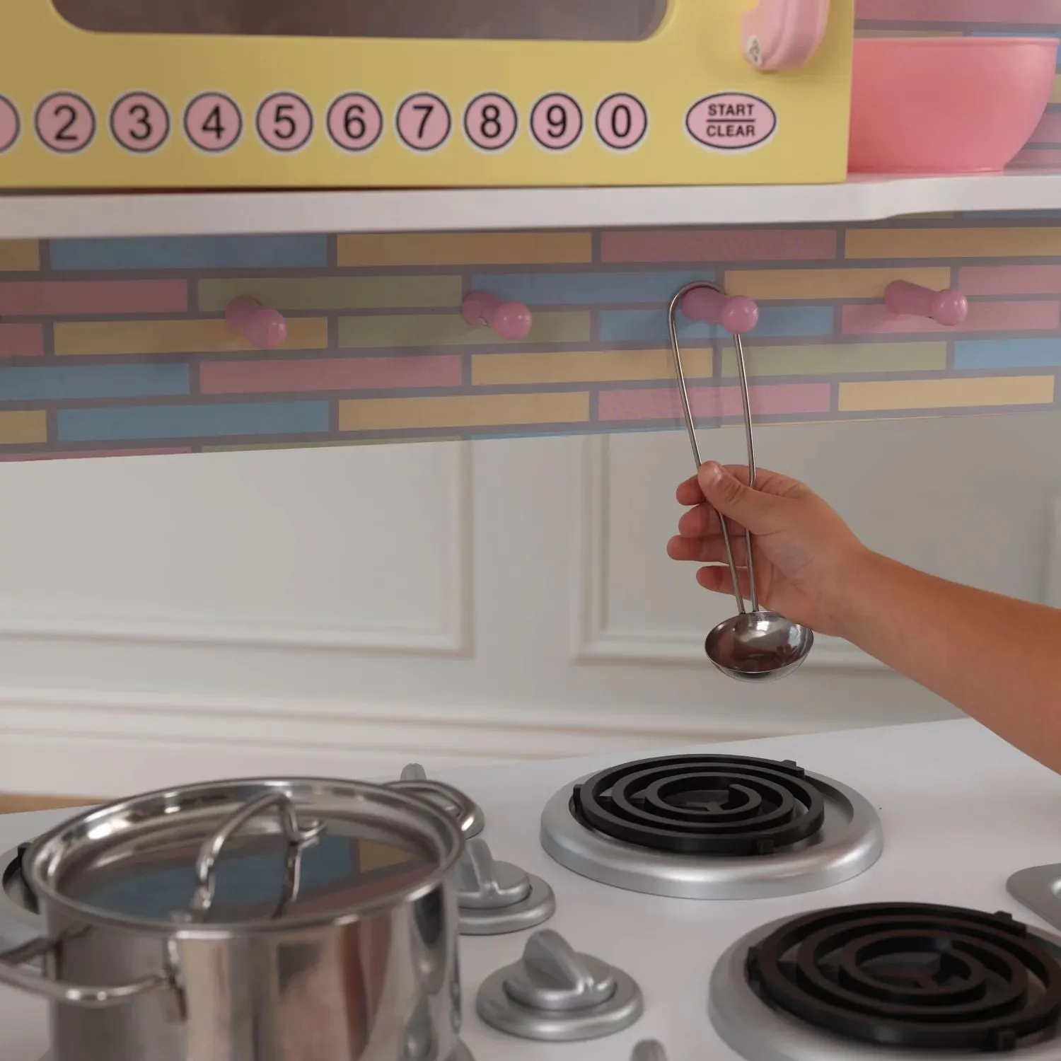 KidKraft Uptown Kitchen KidKraft